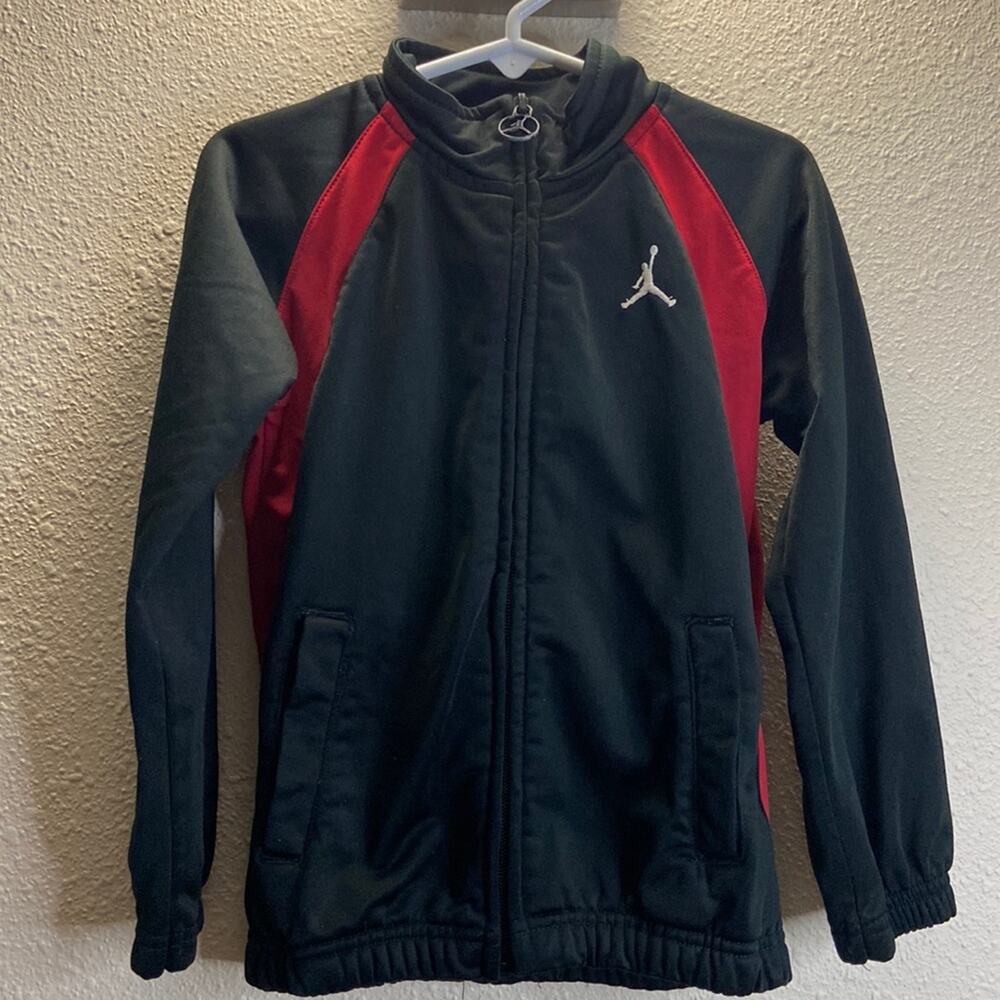 Air Jordan Boy Black and Red Full Zip Lightweight Jacket Size 4T